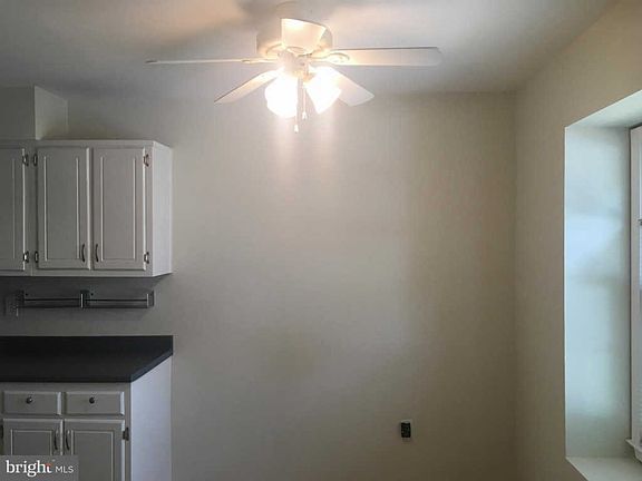 3rd image of 2933 Cashel Ln