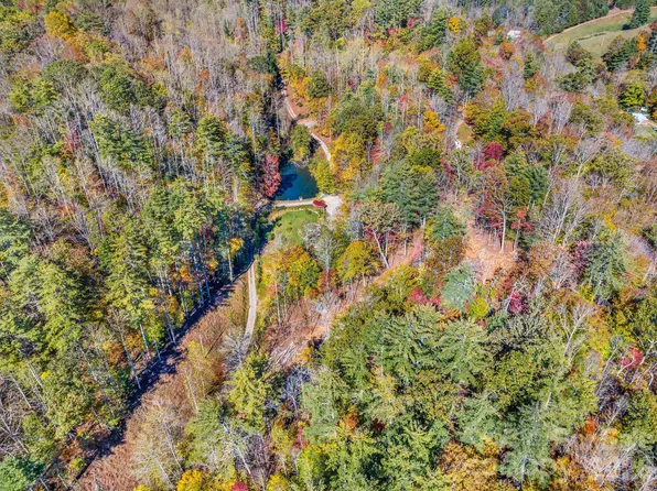 148 Fish Pond Ln, Burnsville, NC 28714
