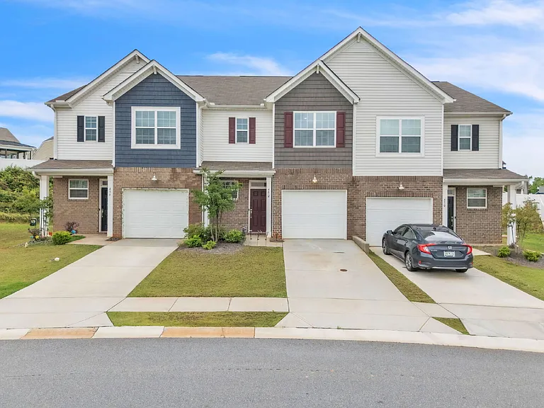 452 Bee Cove Way — Photo 1