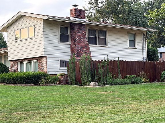 2nd image of 57 Dellwood Ct