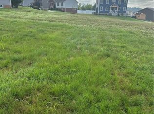 143 Rustic Ridge Dr, Pittsburgh, PA 15239