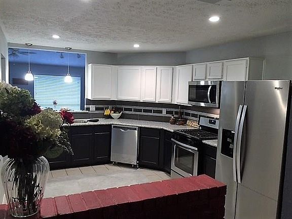 3rd image of 8407 Carmelwood Ln