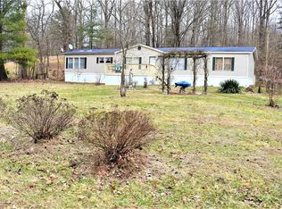 8285 Beanblossom Rd, Trafalgar, IN 46181