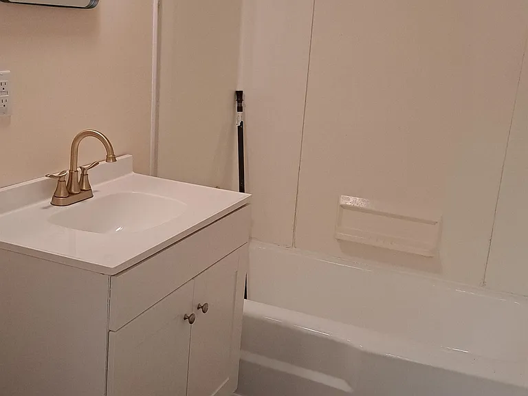1601 Friendship Rd — Photo 11