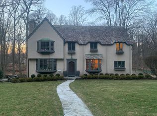 61 Hawthorne Rd, Essex Fells, NJ 07021