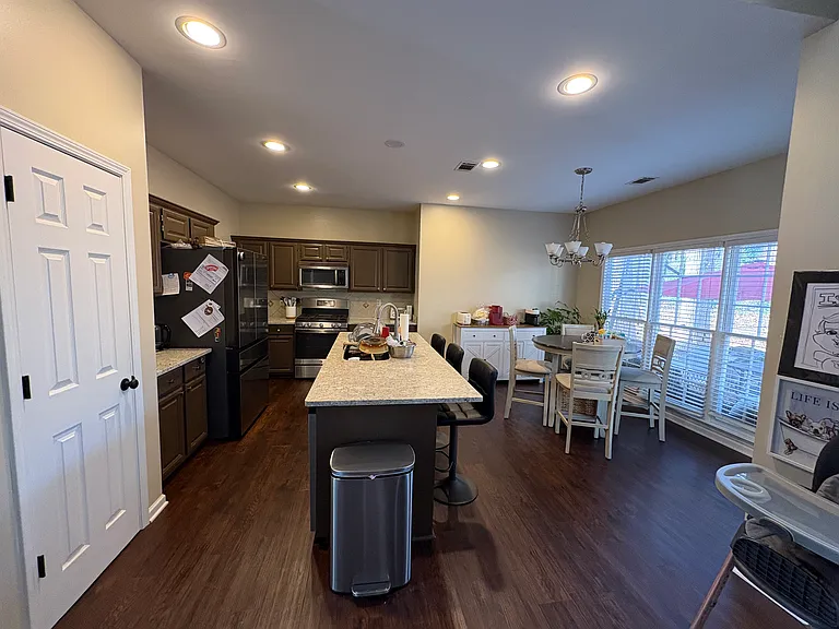 553 Mountain Oaks Pkwy — Photo 7