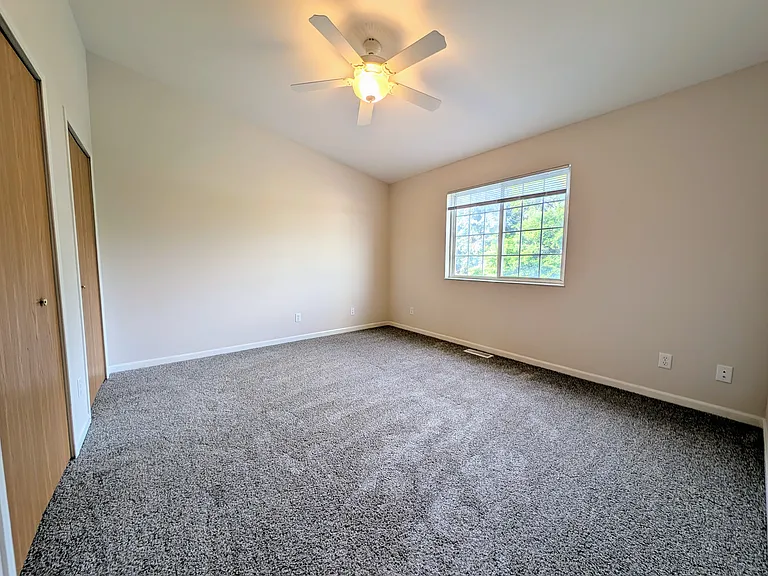 1366 E Dresser Rd — Photo 8