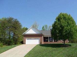 6279 Hayden Dr, Hickory, NC 28601