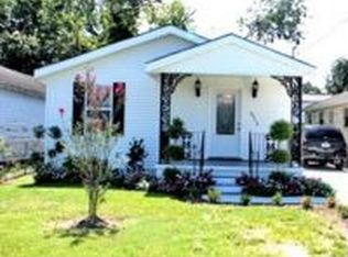 8412 Sheldon St, Metairie, LA 70003