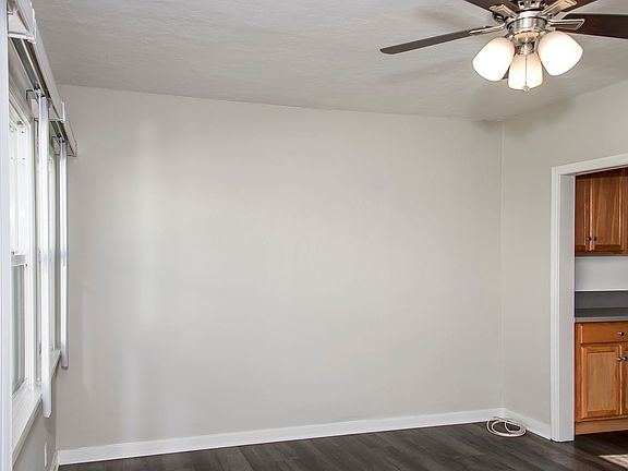 4th image of 1129-31 E California Ave #1131-C