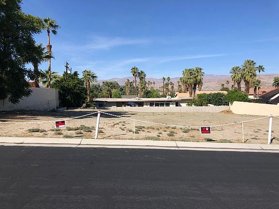 3rd image of 79880 Trinidad Dr