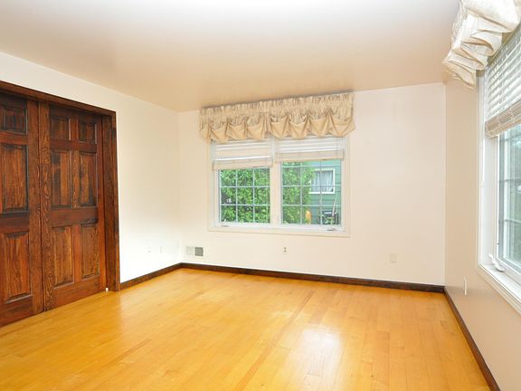 5th image of 48 Delemere Blvd