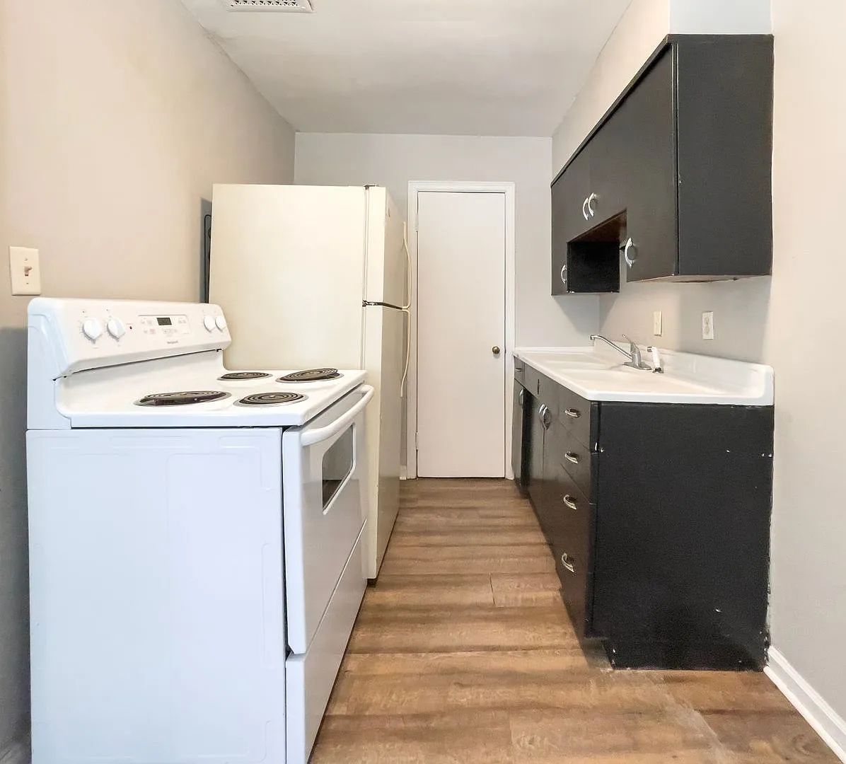 1520 W Main St — Photo 2