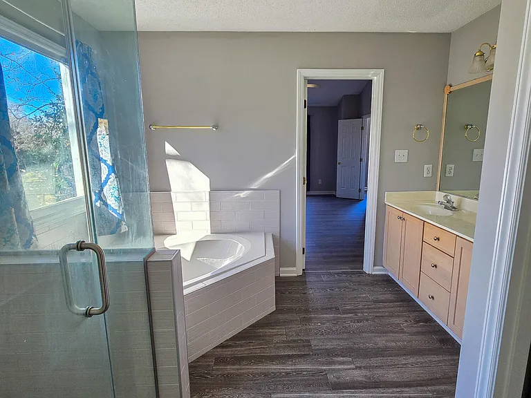 2205 Dungiven Ct — Photo 31