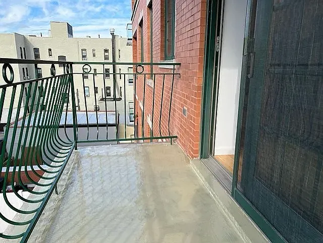 27-10 Astoria Blvd #4D — Photo 4
