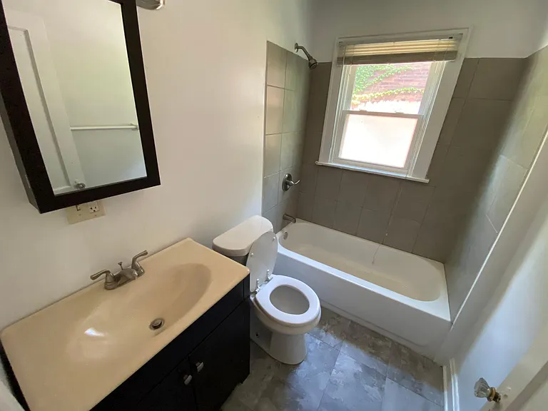 5144 Montgomery Rd #7 — Photo 4