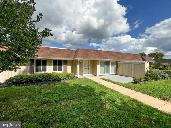 15015 Haslemere Ct, Silver Spring, MD 20906