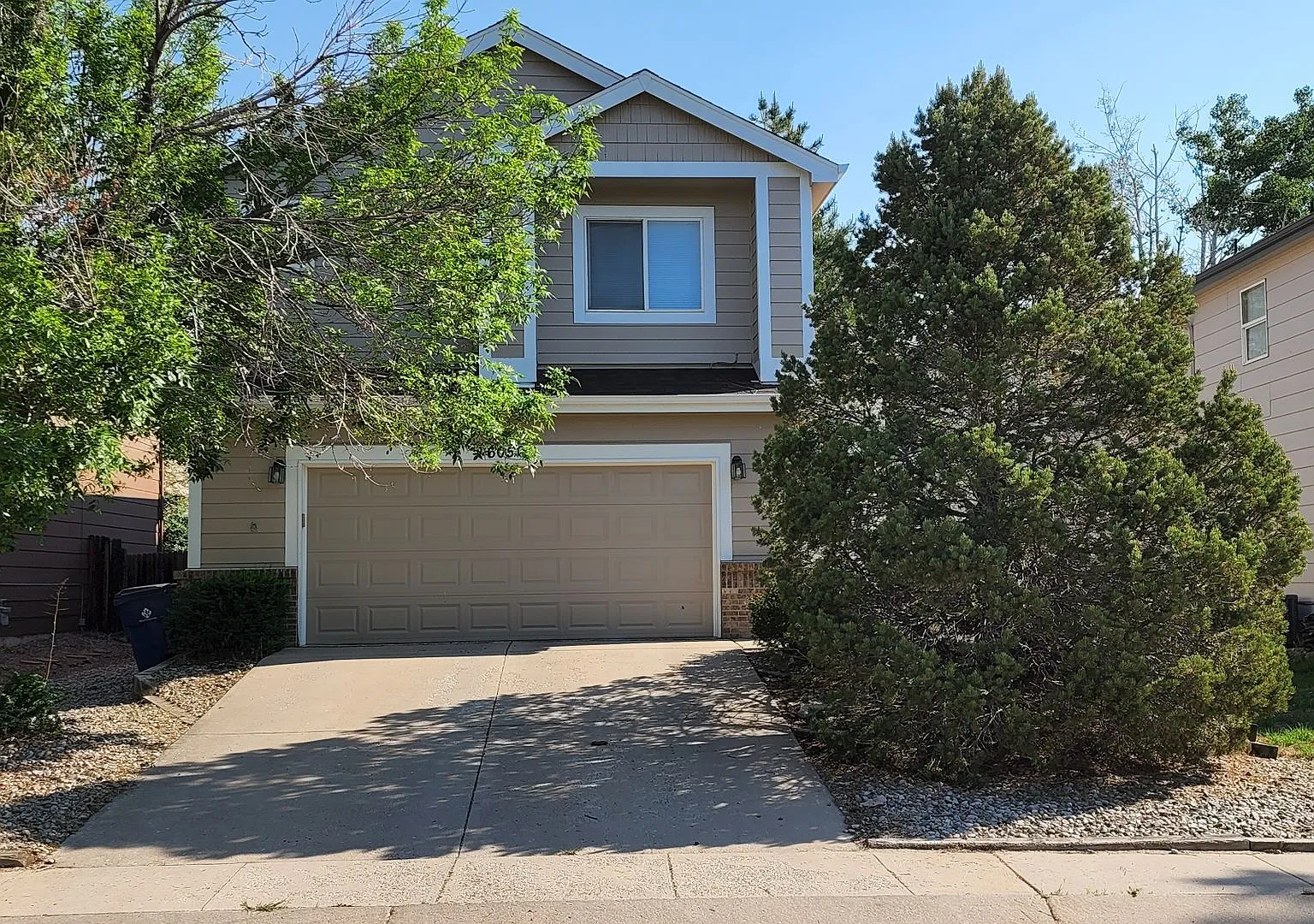 3 Bedroom Stetson Hills Home! — Photo 1