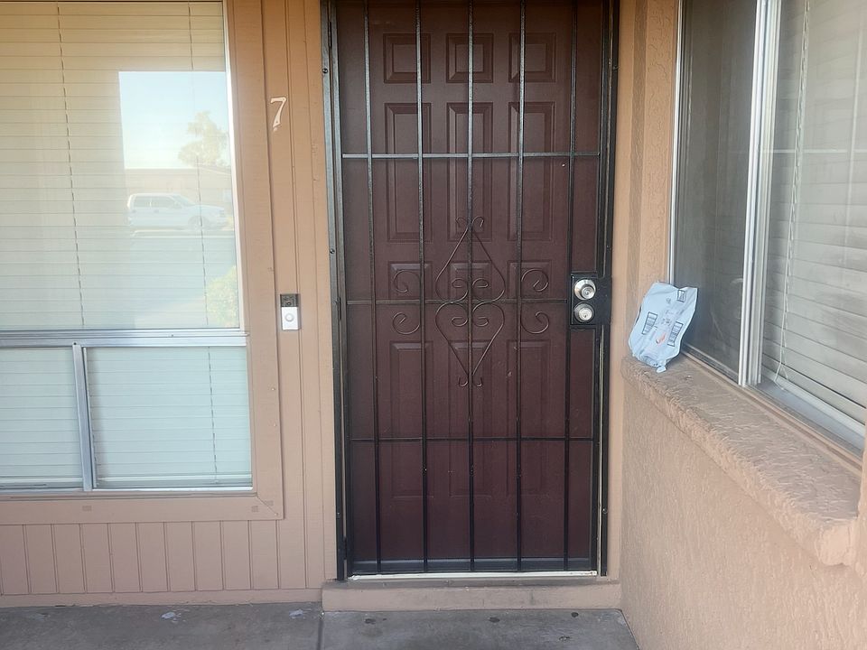 1st image of 409 W Yukon Dr #0