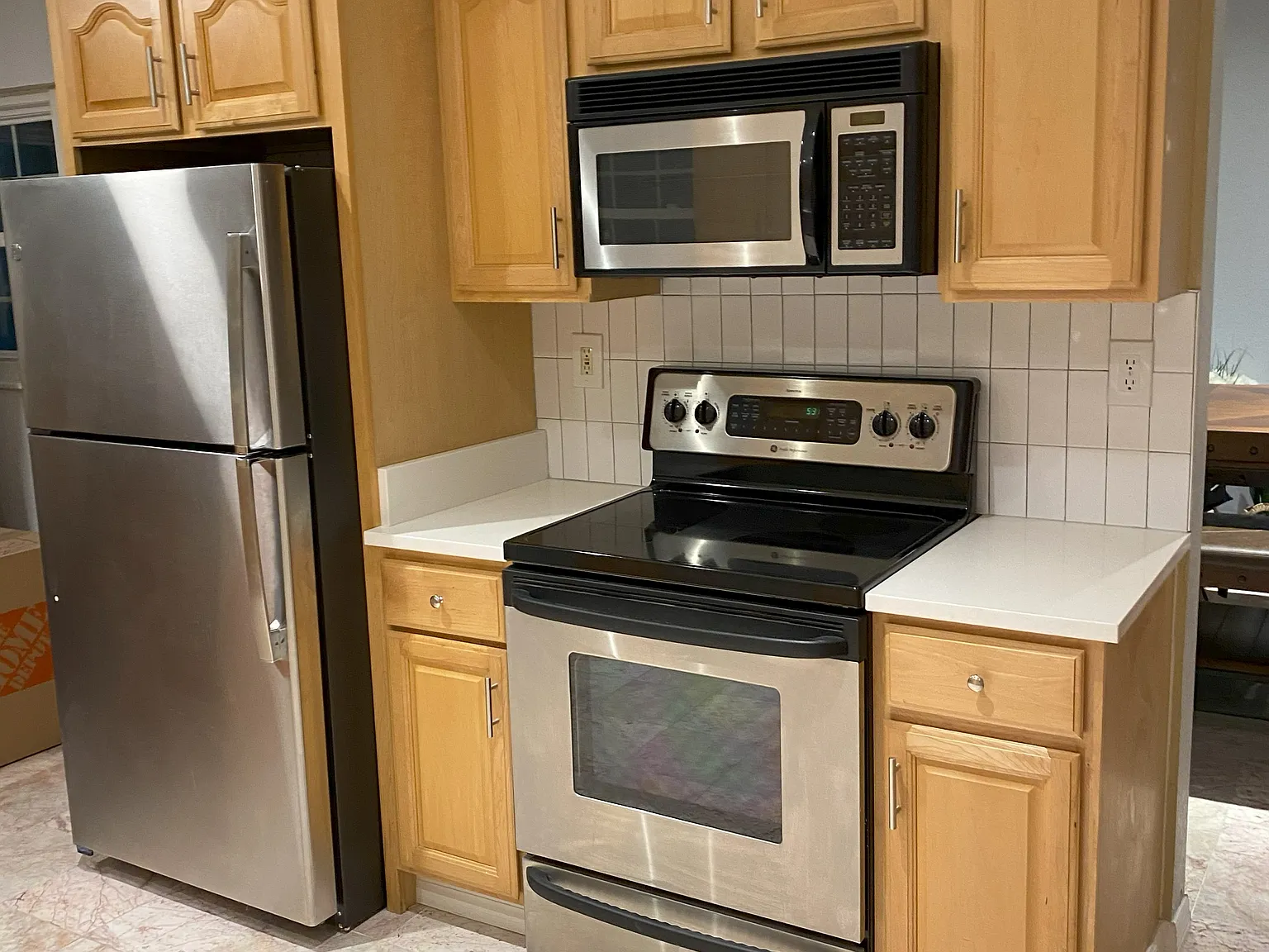 4 bed, 2.5 bath, 2098 sqft, $3,500 — Photo 3