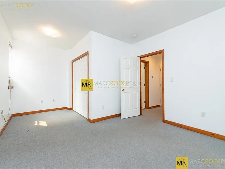 16 Edgerly Rd #1 — Photo 2
