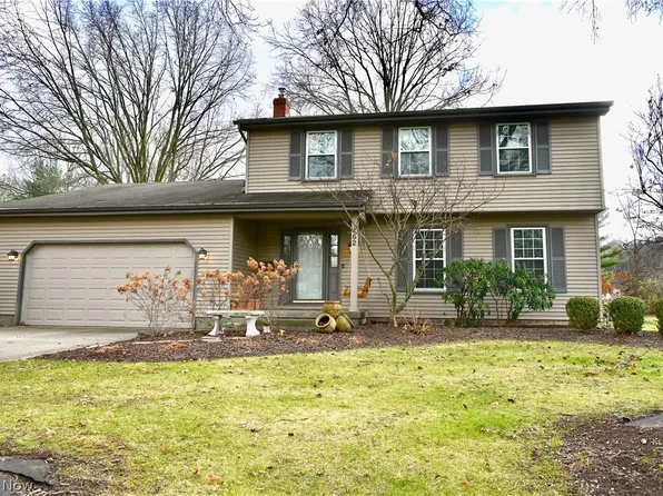 462 S Briarcliff Dr, Canfield, OH 44406