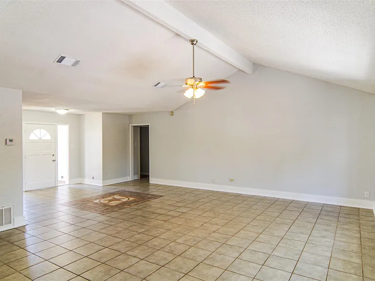 12912 Pegasus St — Photo 8
