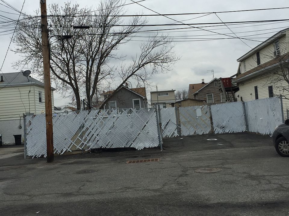 1st image of 9971 Moncriff Dr