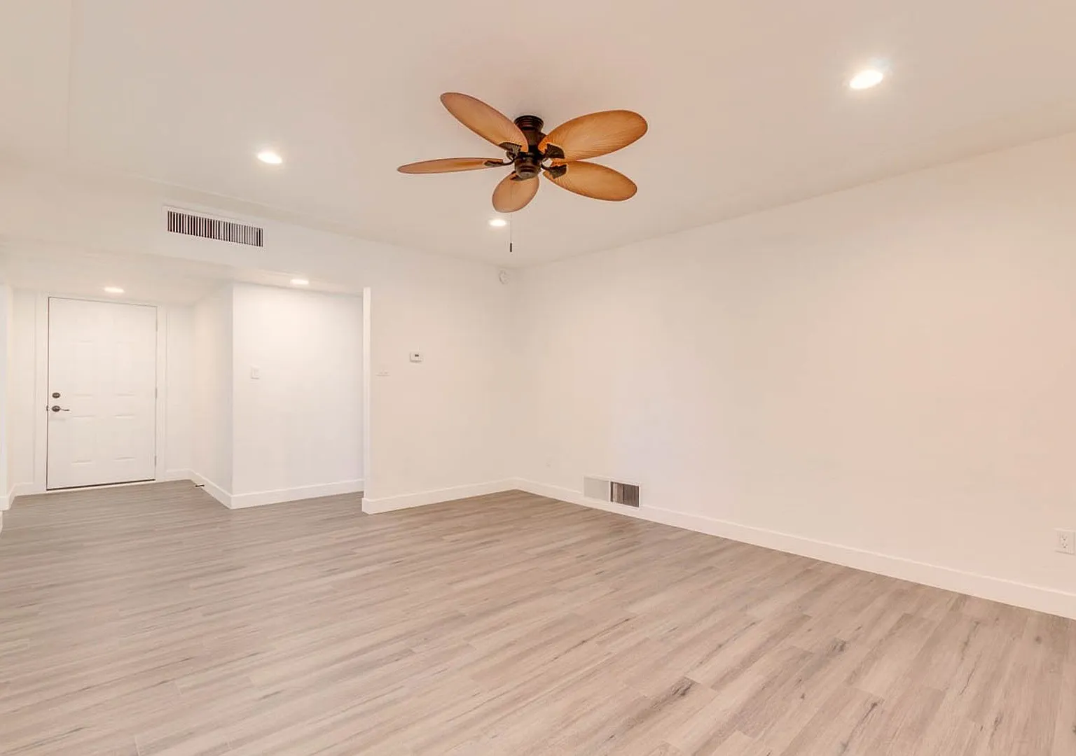 4129 North 33rd Drive — Photo 4