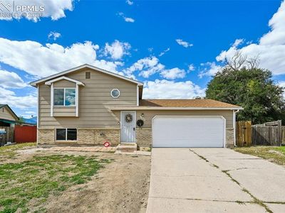 1248 Jet Wing Dr, Colorado Springs, CO, 80916