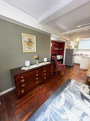 Rented by YKLL LLC | media 10