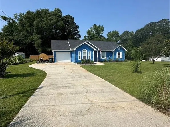 160 Springdale Ct, Newborn, GA 30056
