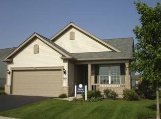 2840 Edgewater Dr, Elgin, IL 60124