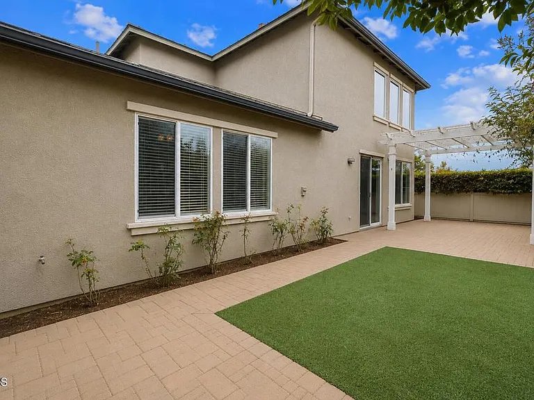 197 Pelican Pointe Ct — Photo 13