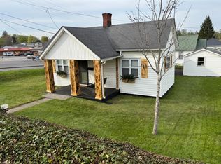 520 Jones Ave, Oak Hill, WV 25901