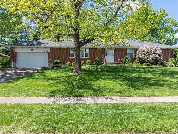 2nd image of 523 Sanders Dr