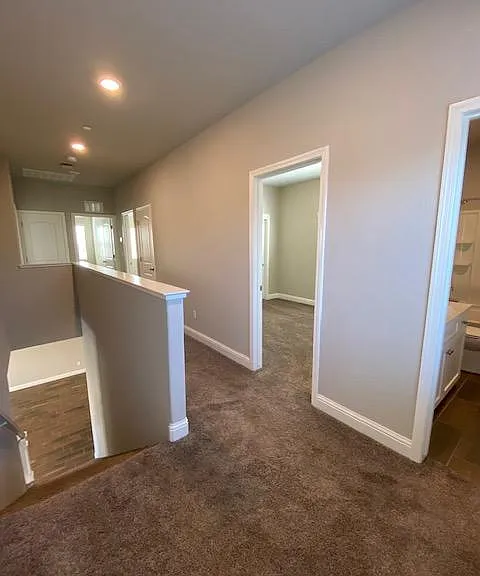 2177 La Vona Ave — Photo 10