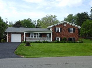 324 Springhill Rd, Danville, KY 40422