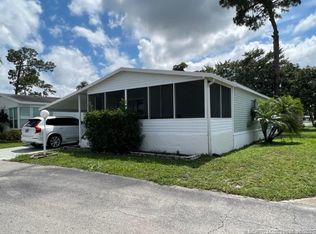 56 Lisa Ln, Lake Worth, FL 33463
