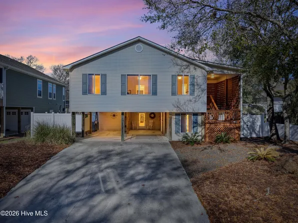 101 SE 24th Street, Oak Island, NC 28465