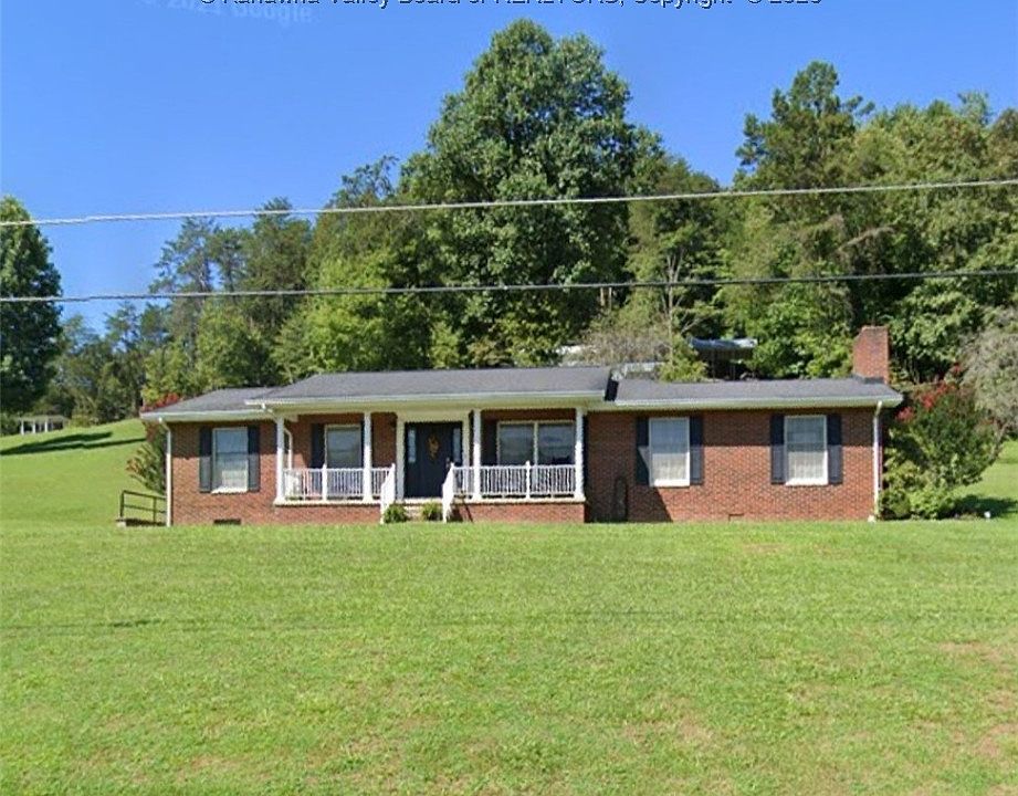 7237 Upper Mud River Rd, Branchland, WV 25506 | Zillow