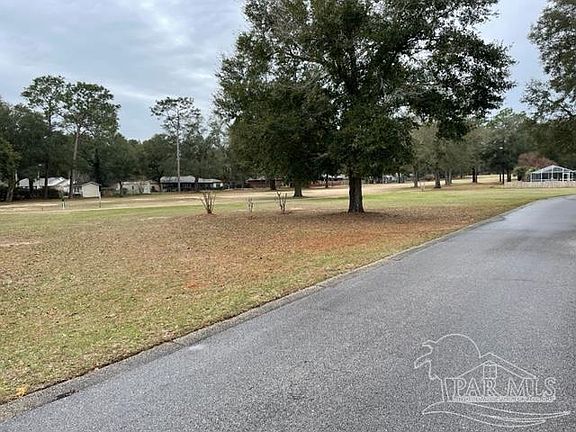 5th image of Tanglewood Dr
