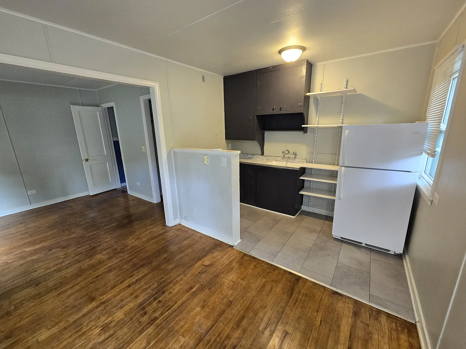 1 bed, 425 sqft, $700 — Photo 2