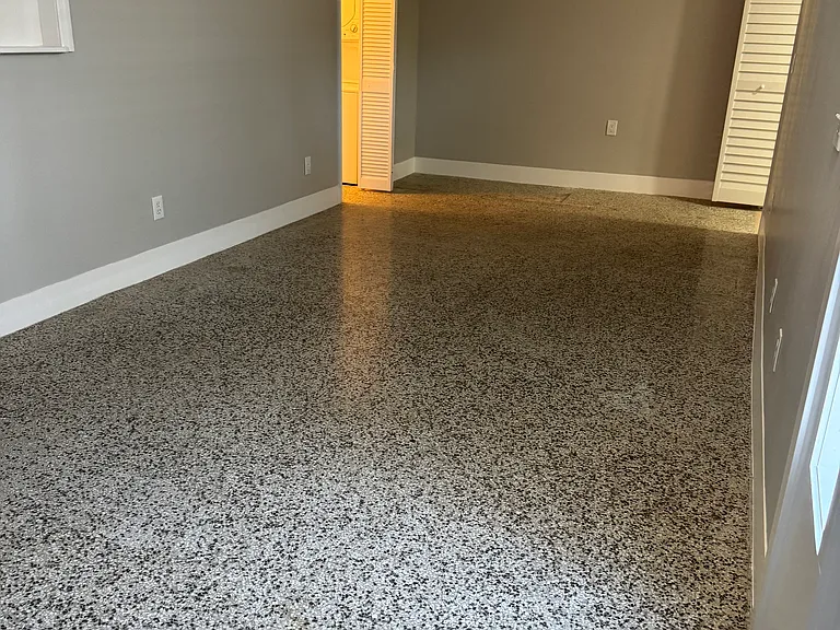 2517 W Palm Dr #3 — Photo 6