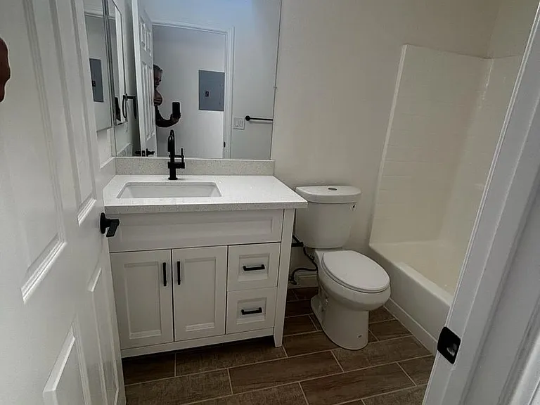 2818 W Avenue K8 — Photo 11