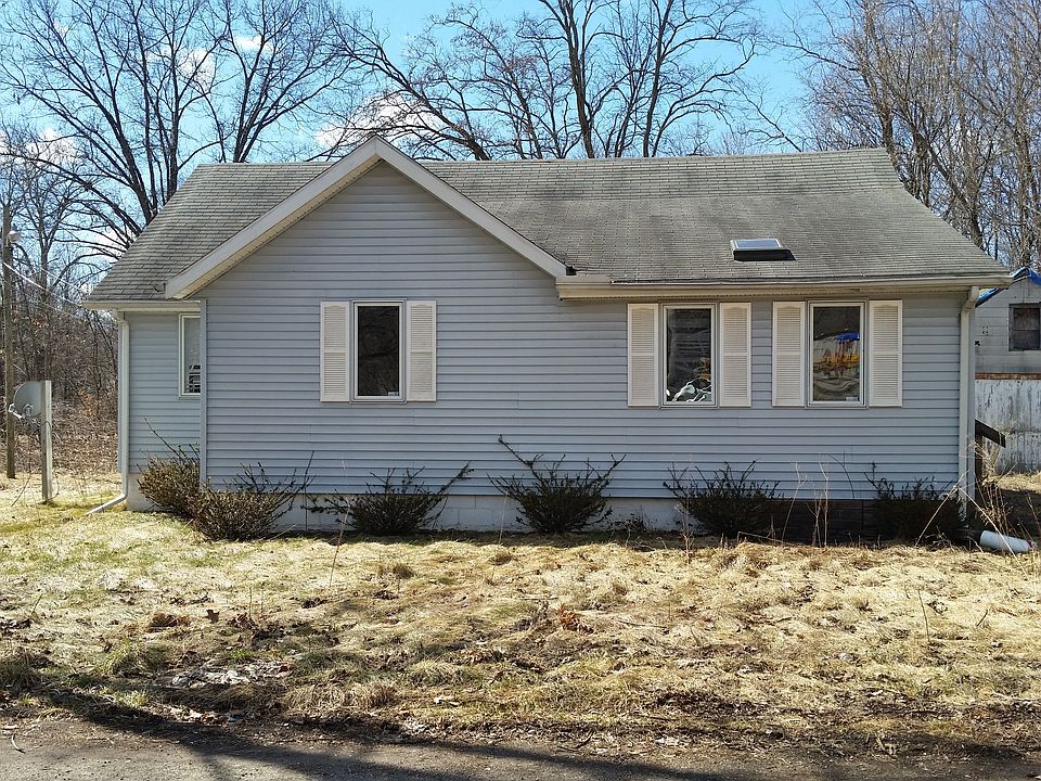 1st image of 210 S Paul St