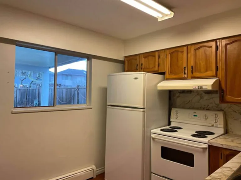 13615 Fraser Hwy #2 — Photo 4
