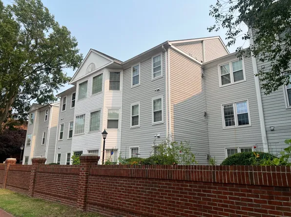 337 London St, Portsmouth, VA 23704