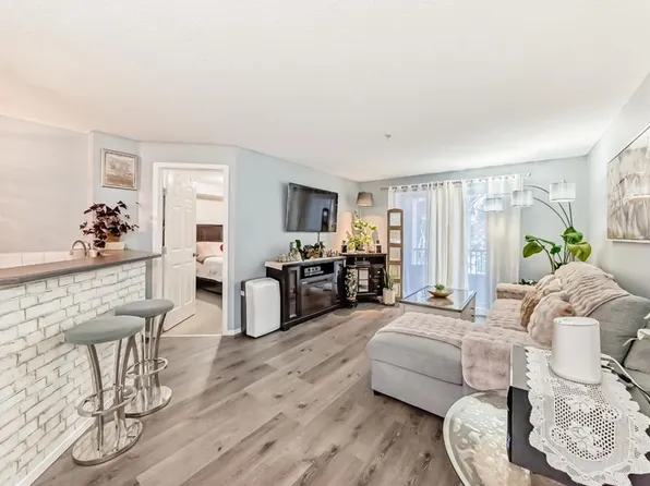 16969 S 24th St SW #3205, Calgary, AB T2Y 0H8