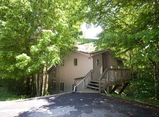 106 Lakeledge Rd, Banner Elk, NC 28604